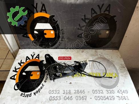 Renault Megane Kaput Açma Kolu 241388280R çıkma parça