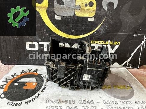 Renault Trafic Akü 243501820R çıkma parça