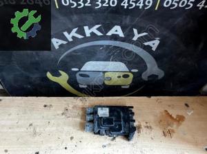243800011R Megane 3 Akü Kutup Başı Kesme Kutusu Orjinal Çıkma