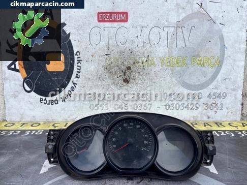 Dacia Sandero Gösterge Paneli çıkma parça
