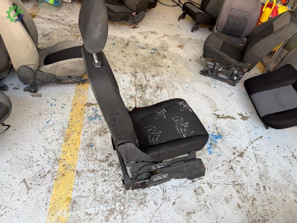 Fiat Fiorino Yolcu Koltuğu çıkma parça