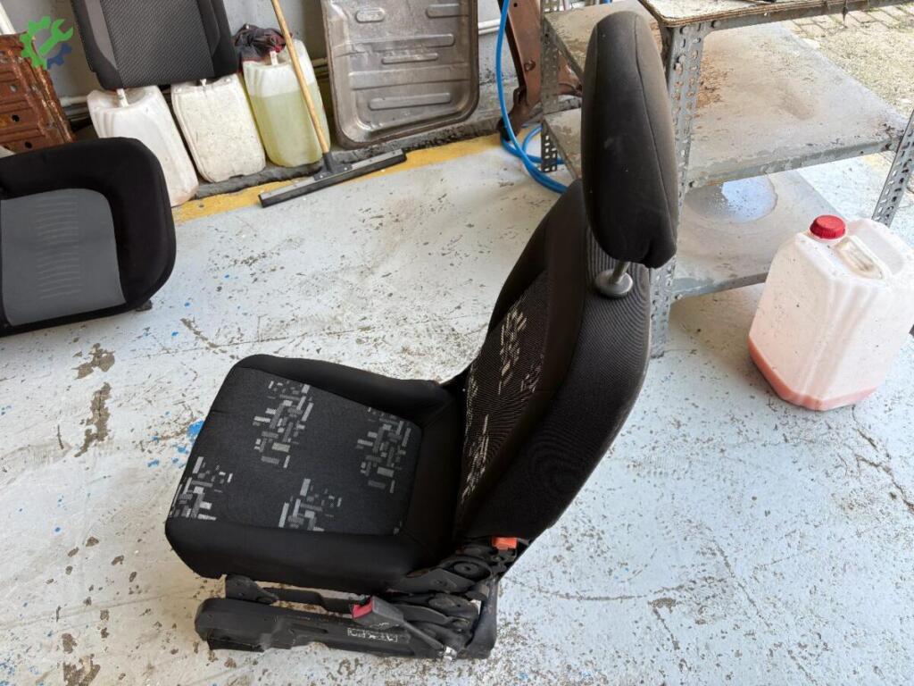 Fiat Fiorino Yolcu Koltuğu çıkma parça