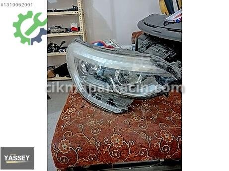Renault Megane Far çıkma parça
