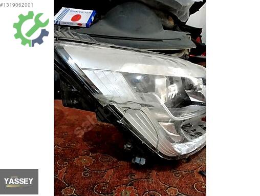 Renault Megane Far çıkma parça