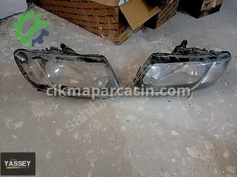 Dacia Sandero Far çıkma parça