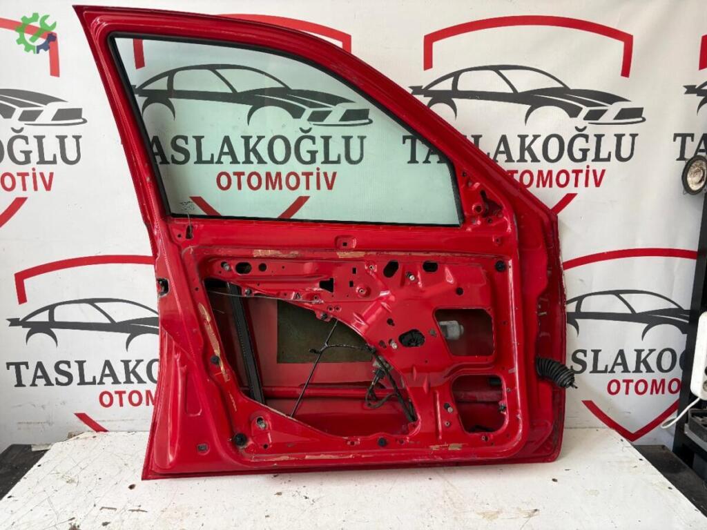 Volkswagen Polo Sol Ön Kapı çıkma parça