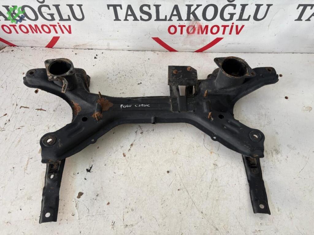 Volkswagen Polo Travers çıkma parça