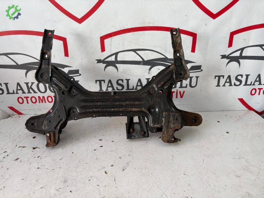 Volkswagen Polo Travers çıkma parça