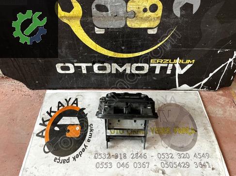 Renault Trafic Cd - Çalar 281158220R çıkma parça
