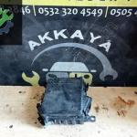 284B10002R / 284C40002R Fluence Sigorta Alt üst Kapak Çıkma