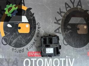 284B26838R Clio 5 UCH Beyni Orjinal Çıkma