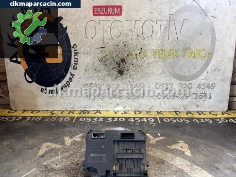 Renault Captur Kontak Kart Okuyucu çıkma parça