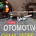 288008294R Clio 5 ön Cam Silecek Motoru Orjinal Çıkma