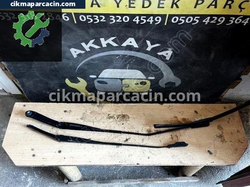 Renault Fluence Silecek Kolu çıkma parça