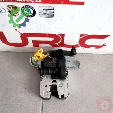 Volkswagen Golf Bagaj Kilidi 2GA827506A çıkma parça