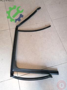 Volkswagen T-Roc Kapı Çıtası 2GA839432 çıkma parça