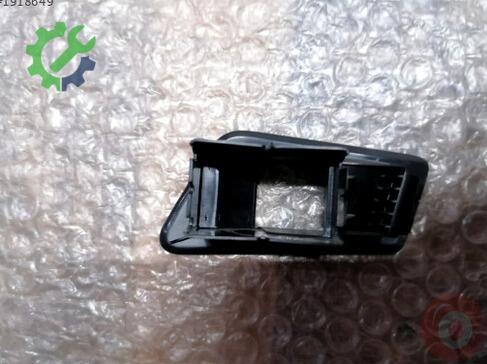 Volkswagen T-Roc Kapı Döşemesi 2GA867425 çıkma parça