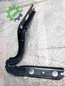 Volkswagen T-Cross Kaput Menteşesi 2GM823301A Sökme Çıkma