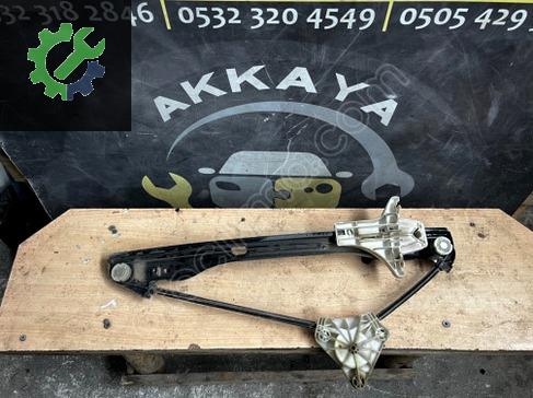 Volkswagen Amarok Sağ Arka Cam Krikosu 2H7839402B çıkma parça