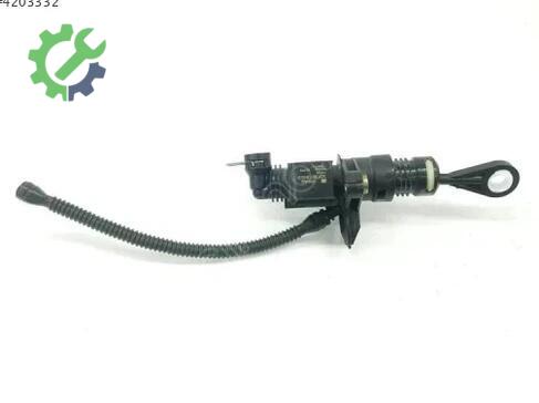Volkswagen Passat Debriyaj Üst Merkezi 2Q0721388 çıkma parça