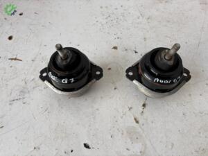 AUDİ Q7 MOTOR TAKOZU