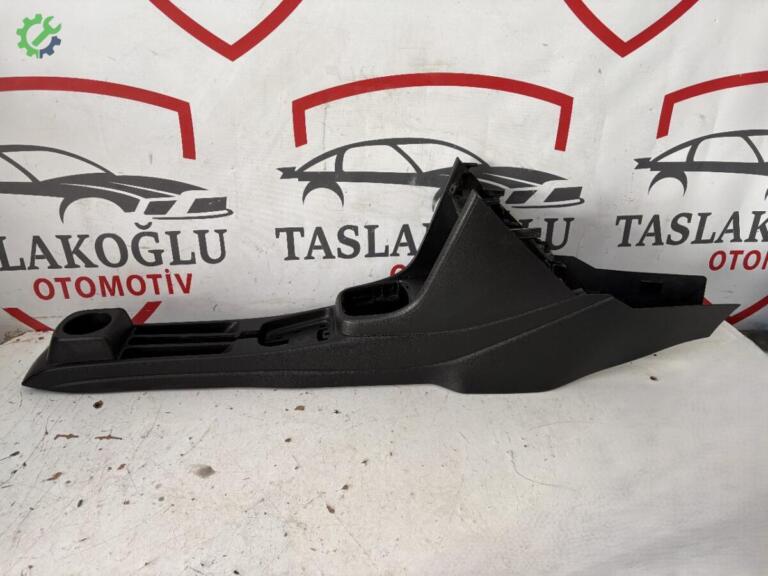 Volkswagen Polo Orta Konsol çıkma parça