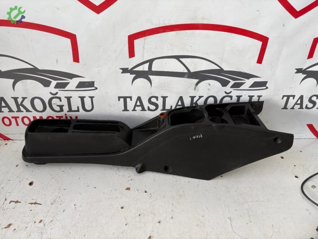 Fiat Linea Orta Konsol çıkma parça