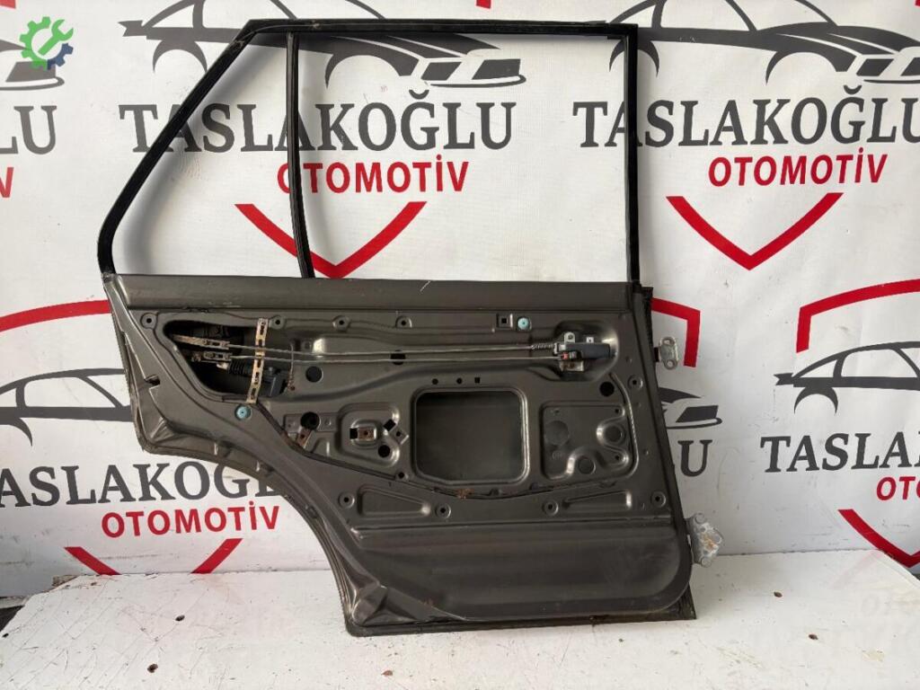Subaru Justy Sol Arka Kapı çıkma parça