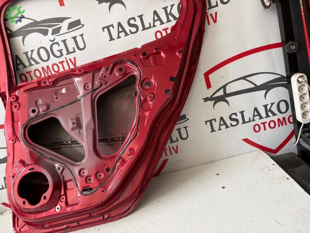 Honda City Sağ Arka Kapı çıkma parça