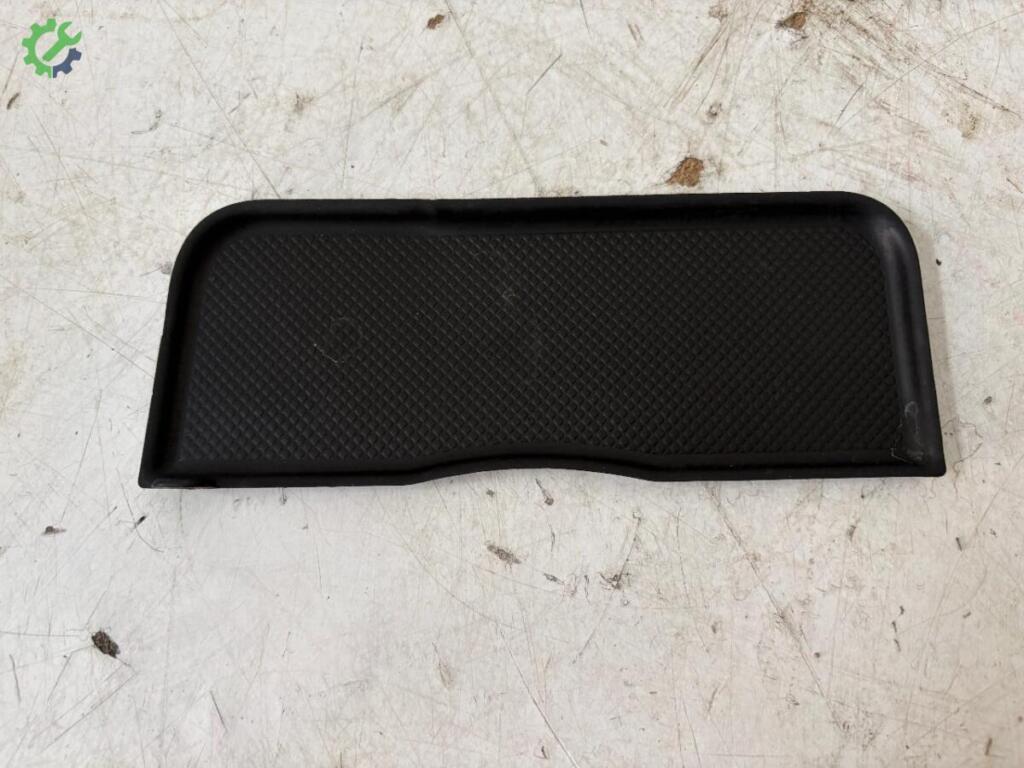 Kia Sportage Torpido çıkma parça