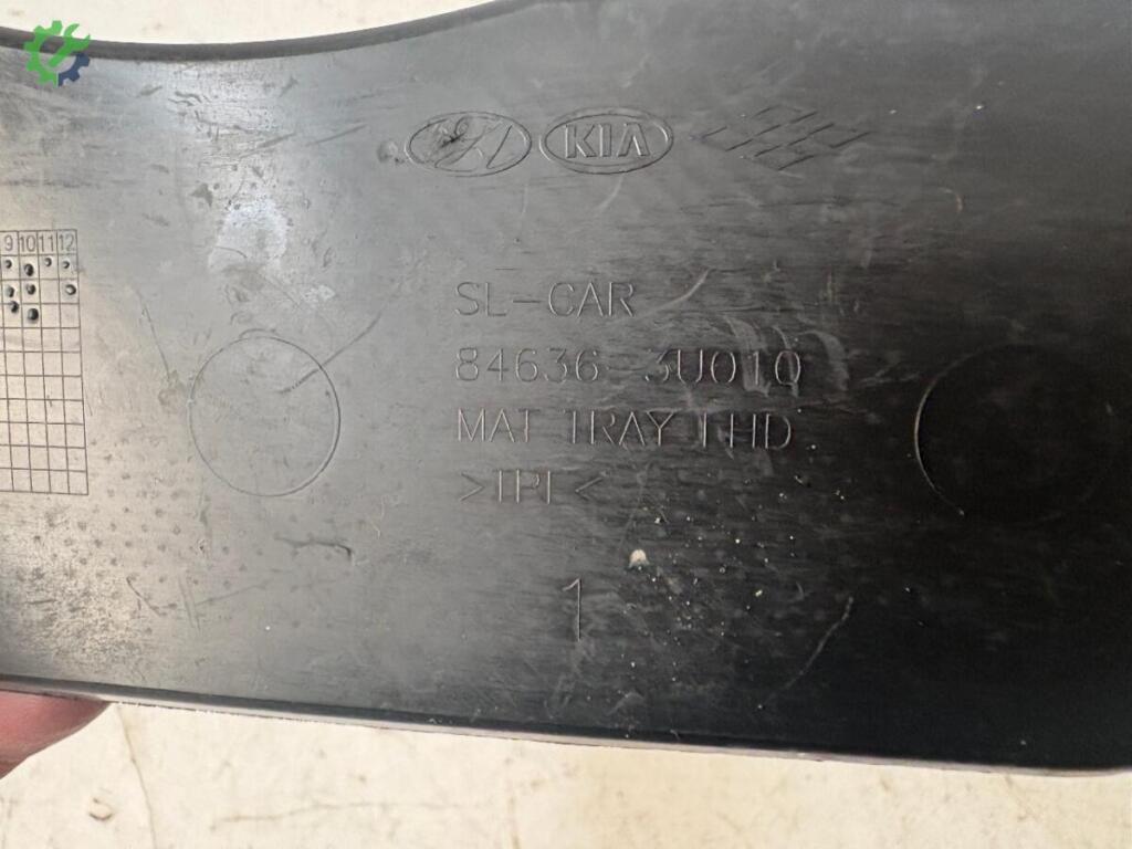 Kia Sportage Torpido çıkma parça