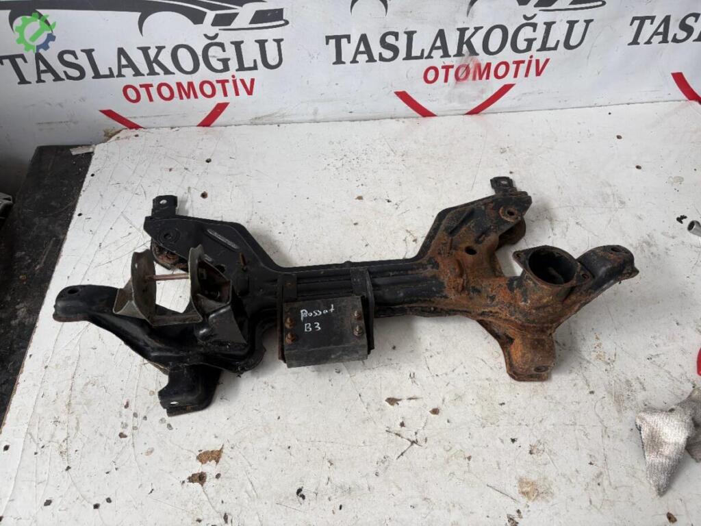 Volkswagen Passat Travers çıkma parça