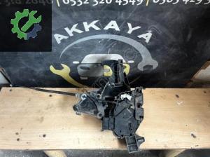30753664 Volvo S40 Sağ ön Kapı Kilidi Çıkma Orjinal