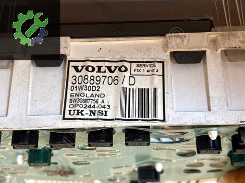 Volvo S40 Gösterge Paneli 30889706 çıkma parça