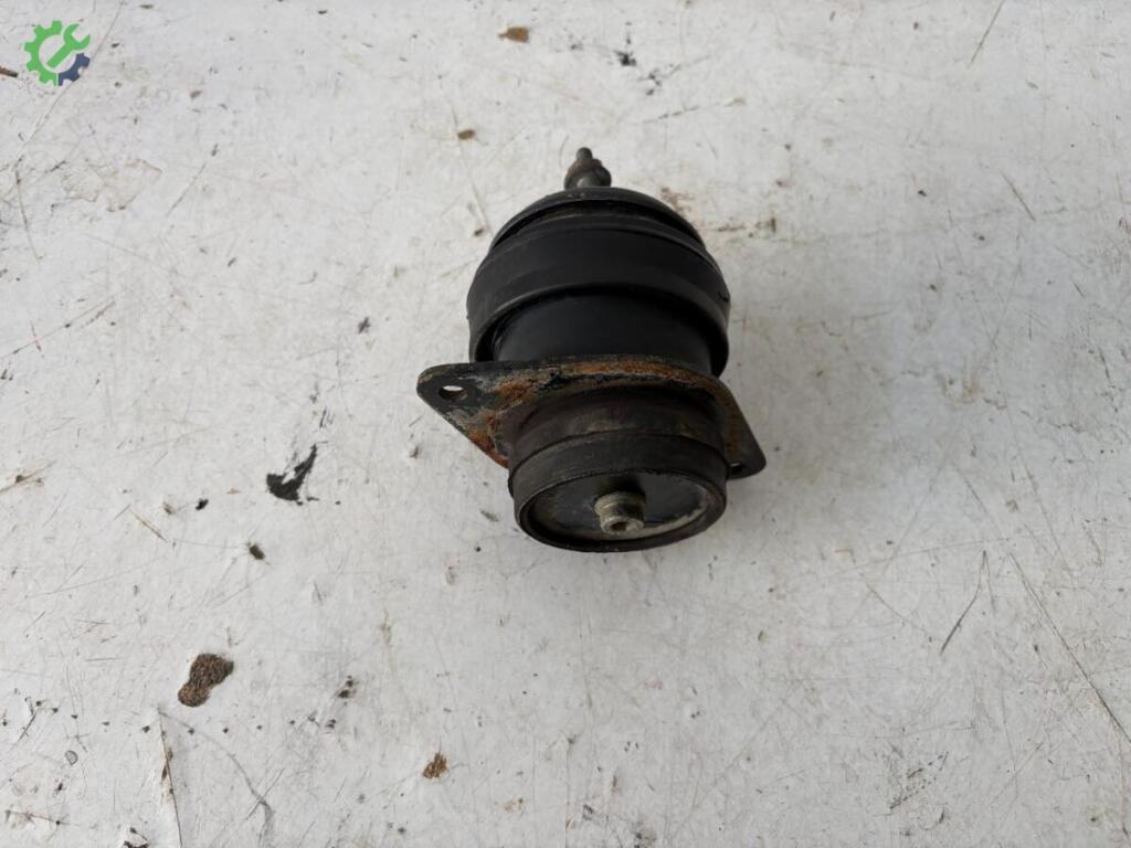 Volkswagen Polo Motor Takozu çıkma parça
