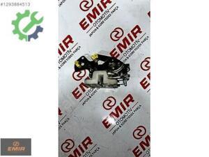 Sıfır Orijinal Sol Kapı Mazda 323 B49173310