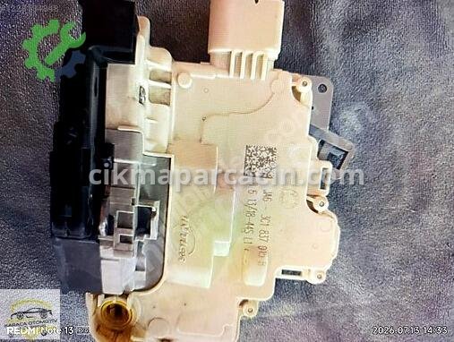 Volkswagen Passat Kapı Kilidi 3C1837015 çıkma parça