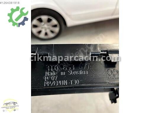 Skoda Superb Tampon Orta Izgara 3T0853677 çıkma parça