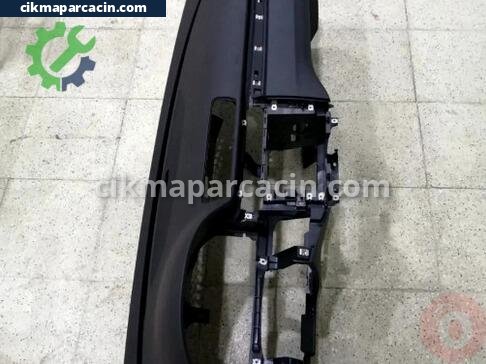 Volkswagen Passat Torpido çıkma parça