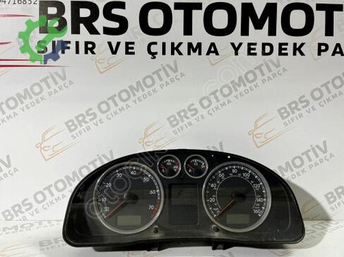 Volkswagen Passat Gösterge Paneli çıkma parça