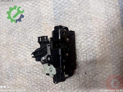 Volkswagen Caddy Kapı Kilidi 3B2837015AH çıkma parça