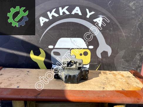Volkswagen Passat Şanzıman Kulağı 3C0199555 çıkma parça