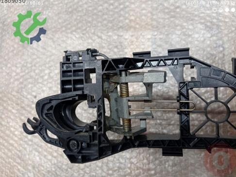 Volkswagen Passat Kapı Kolu 3C0837886J çıkma parça