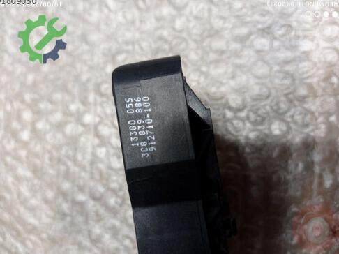 Volkswagen Passat Kapı Kolu 3C0837886J çıkma parça