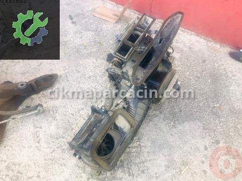 Volkswagen Passat Kalorifer Kutusu 3C1820003AM çıkma parça