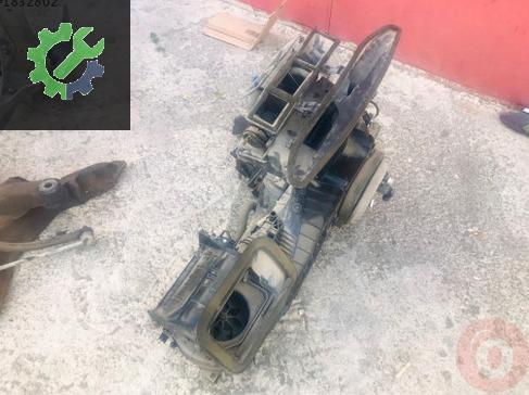 Volkswagen Passat Kalorifer Kutusu 3C1820003AM çıkma parça