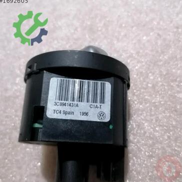 Volkswagen Scirocco Far Anahtarı 3C8941431A çıkma parça
