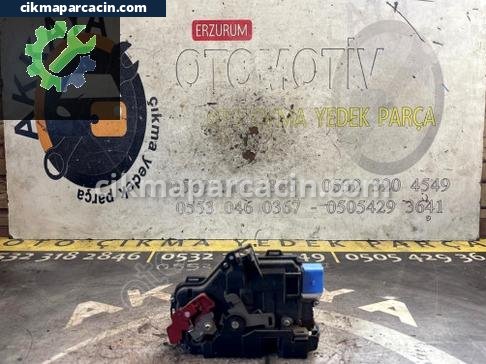 Volkswagen Touran Sol Ön Kapı Kilidi çıkma parça