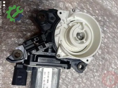 Volkswagen Touareg Kapı Kilidi 3EB837060A çıkma parça