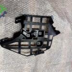 Çıkma Volkswagen Passat Tampon Braketi 3G0807178D
